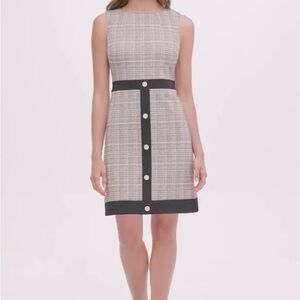 EUC Tommy Hilfiger Knit Snap Hem Shift Dress